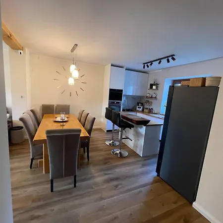 Siedlisko Mokra - Lesniczowka Pod Jaworem Holiday home *